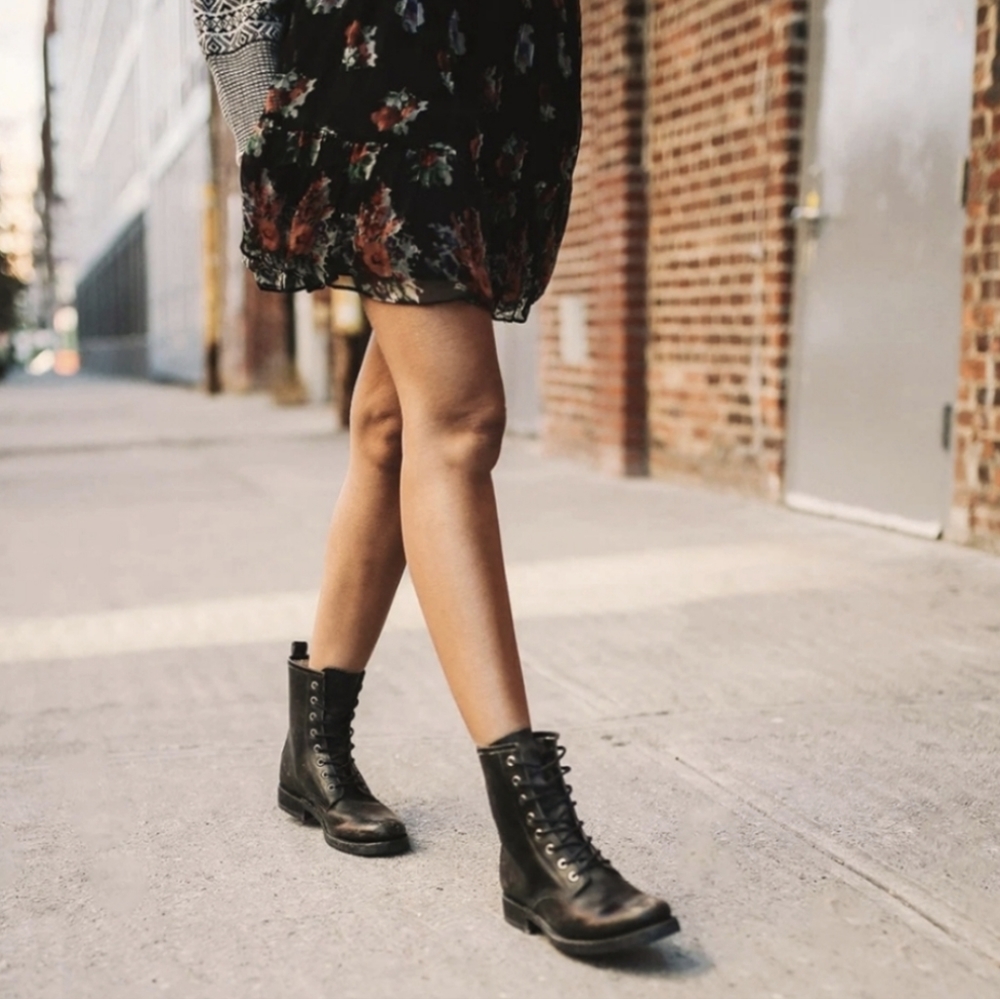 Frye Veronica Combat Dark Brown Leather Lace Up Boots size 6 - Picture 5 of 16
